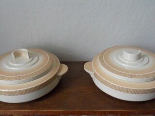 Brun og benhvitt middags-service fra Royal Doulton