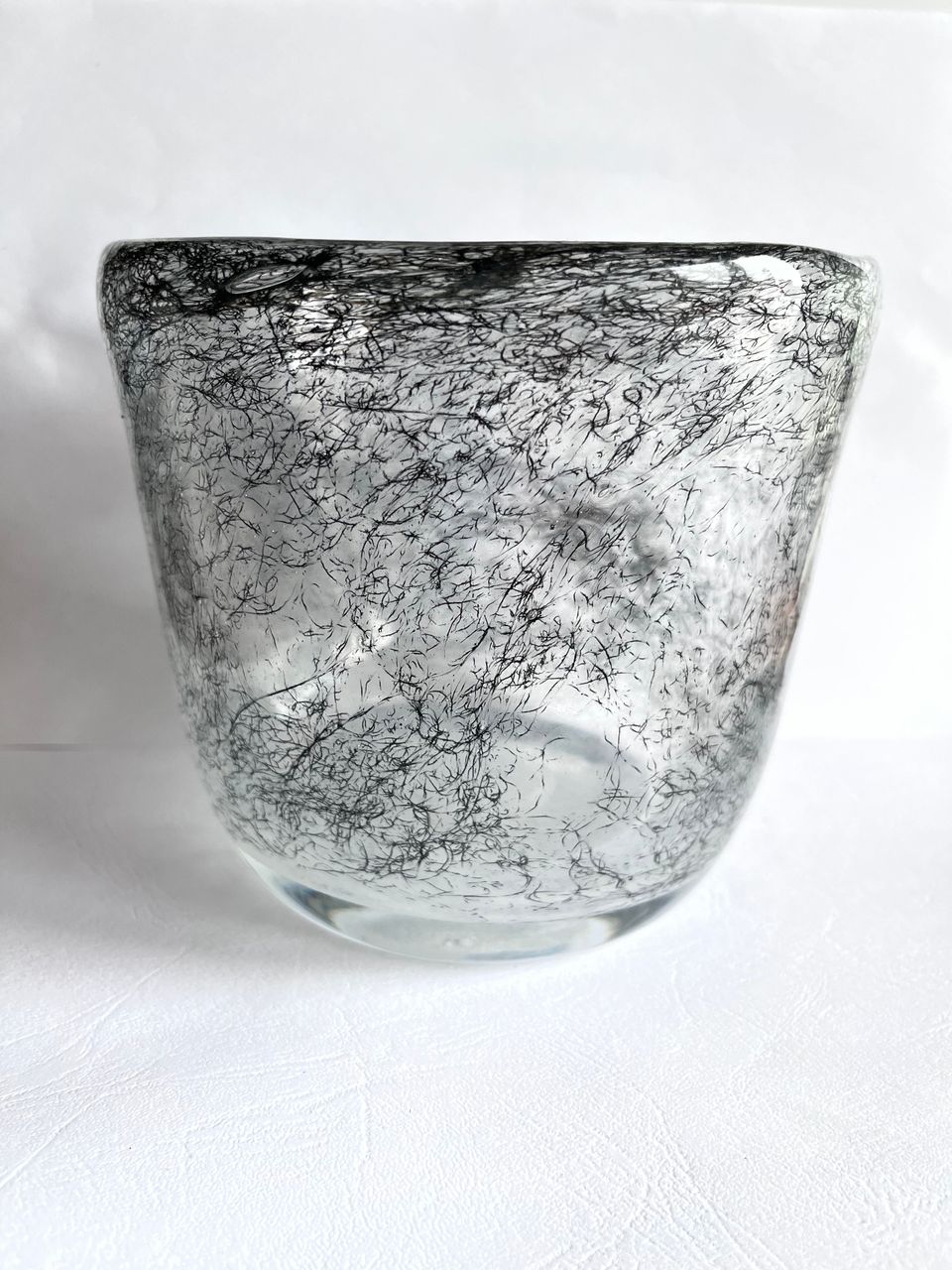 Stor krukke eller vase, kanskje fra PLUS